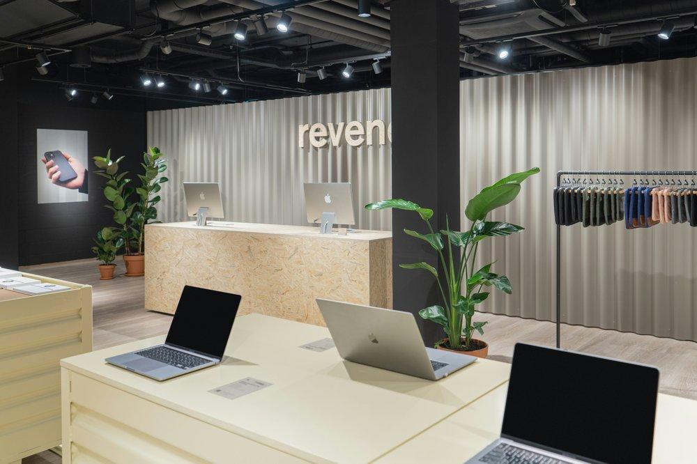 Component visibility